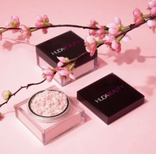 Huda Beauty easy bake 