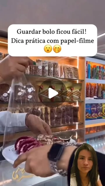 Carla Madureira on Instagram: "Are you STILL fighting with plastic wrap? 😩

 Here’s the game-changing trick to seal your cake perfectly, EVERY TIME! 🎂✨ No more ripped wrap or messy covers—just smooth, airtight perfection. Try it and tell me if it worked for you!👇💬 #MindBlown

Credits to @conequitei

#LifeHack #BakingHacks #CakeLover #FoodieTips #KitchenHacks #BakingMadeEasy #CakeLife #FoodieTricks #ChefTips #PlasticWrapHack #letsmakeez #homehacks #canada"