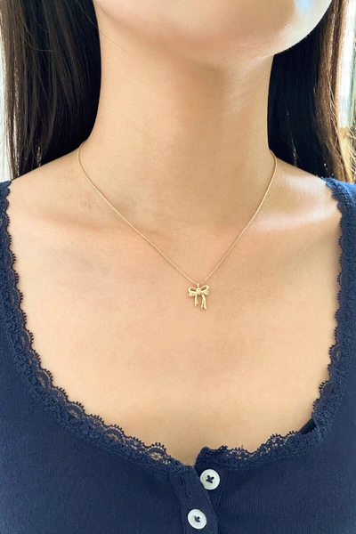 Bow Necklace