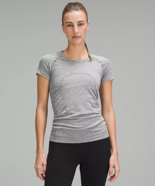 Swiftly Tech Short-Sleeve Shirt 2.0 *Hip Length