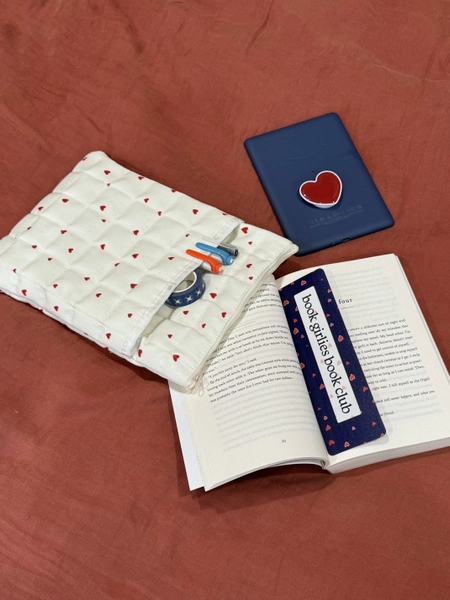 Waffle Heart Booksleeve &amp; Bookmark