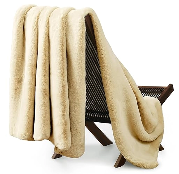 UGG 16798 Euphoria Plush Faux Fur Reversible Throw Blanket for Bed Couch Luxury Hotel Style Fuzzy Fluffy Soft Luxurious Cozy Home Decor Machine Washable Easy Care Blanket, 50 x 70-Inch, Bone - Ivory - Throw