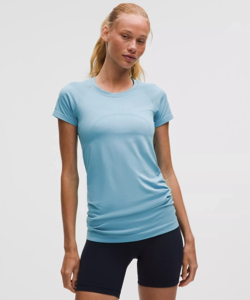 Swiftly Tech Short-Sleeve Shirt 2.0 *Hip Length - Washed Blue/Washed Blue - 20