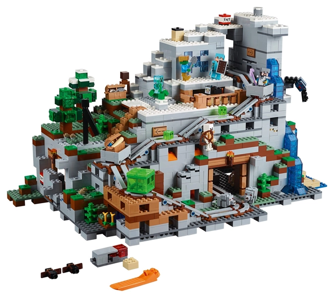 The Mountain Cave 21137 | Minecraft® | Buy online at the Official LEGO® Shop US 
