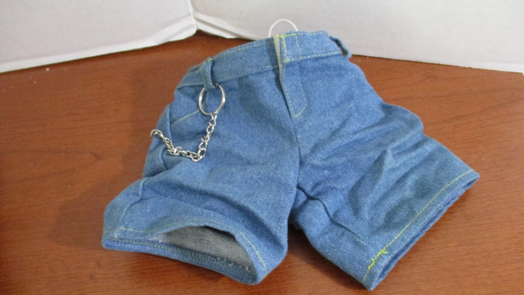 Jeans with Chain