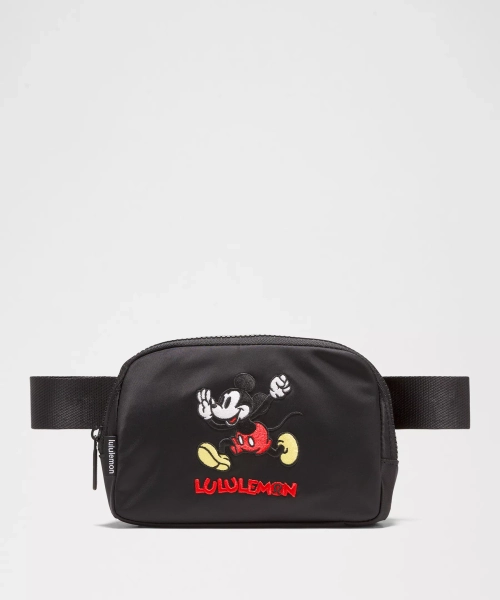 Disney x lululemon *Everywhere Belt Bag 1L Mickey in Motion Graphic🌹