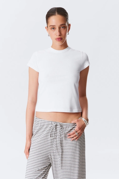 Slim Short-Sleeved Cotton T-shirt