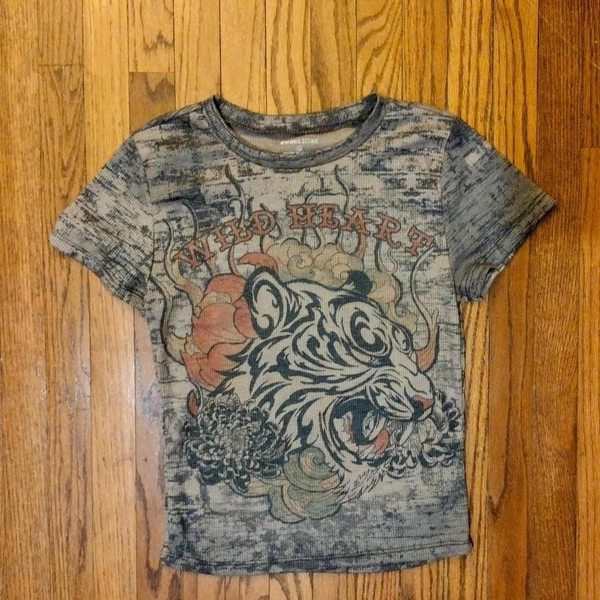 Wild heart tiger top
#grunge #y2k #tiger