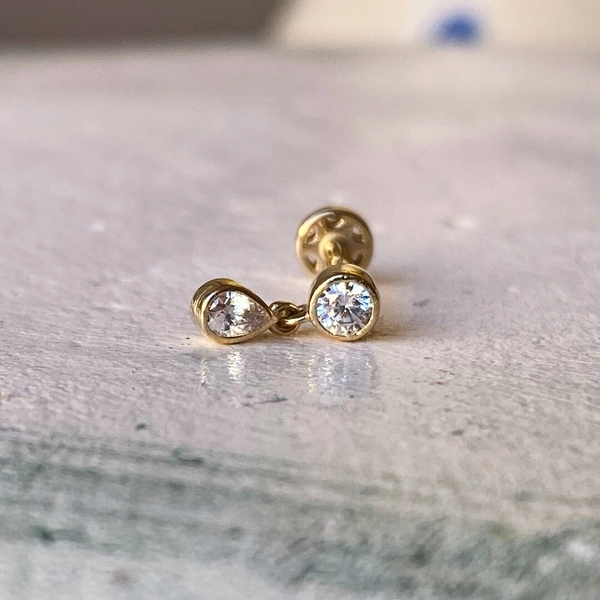 Duet Bezel Set Teardrop Dangle Piercing 14K Real Gold Flat Back Dangle Piercing, Tragus Piercing, Cartilage Piercing, Dangle Helix - Etsy