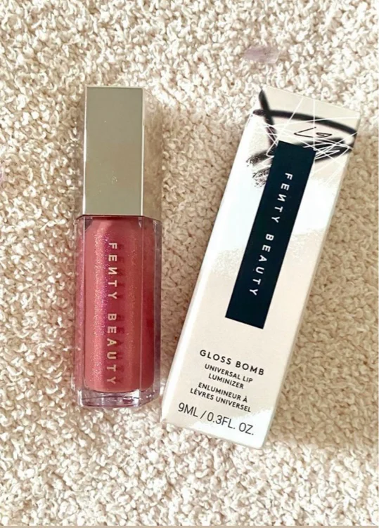 Gloss Bomb Universal Lip Luminizer - Gloss à lèvres au beurre de karité