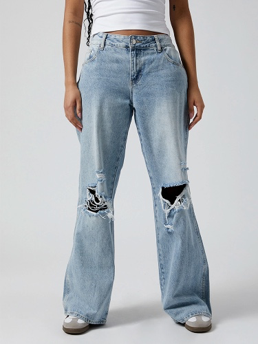 PacSun Casey Ripped Knees Low Rise Baggy Jeans Medium Indigo | PacSun