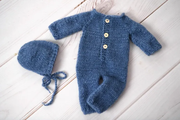 Newborn romper and bonnet set, newborn outfit,overalls, boy, sky blue, light blue, newborn photo prop, choose a color