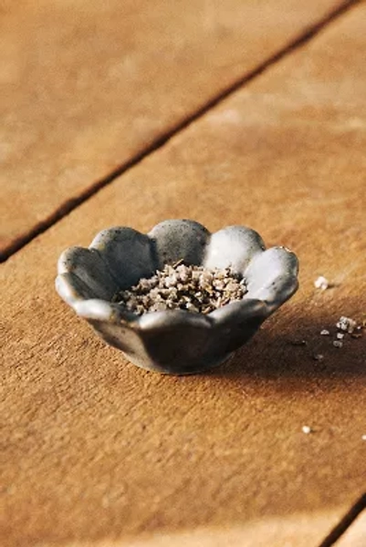 Ruffle Nesting Nut Bowl