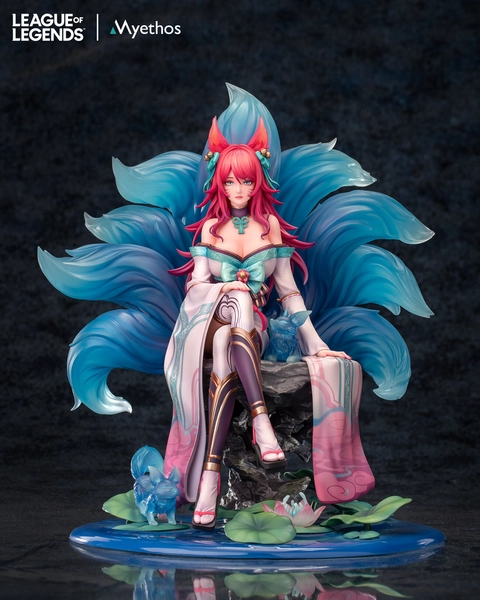 League of Legends Ahri: Spirit Blossom Ver. 1/7 Scale Figure