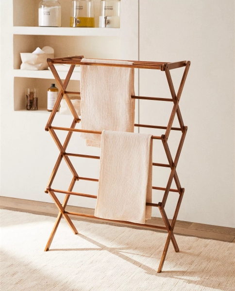 WOODEN VERTICAL FOLDING  CLOTHES HORSE