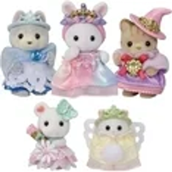 Calico Critters Royal Princess Set - Doll Playset with 5 Figures and Accessories for Children Ages 3+