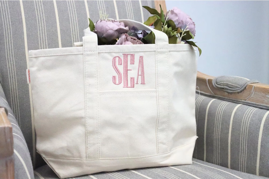 Personalized Monogram Tote Bag Zipper Top Personalized canvas Tote Bag Beach Tote Bridesmaid Bag