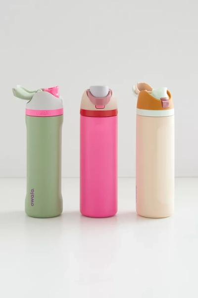 Owala FreeSip 24 oz Water Bottle