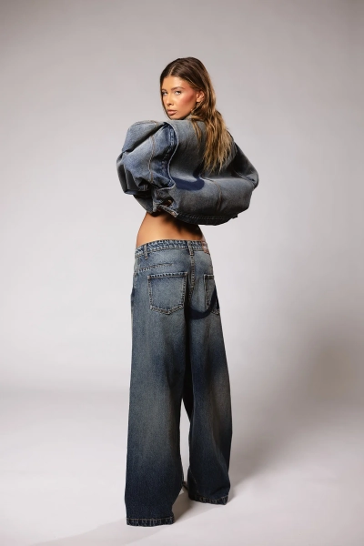 Empire Jean / Overcast | 26