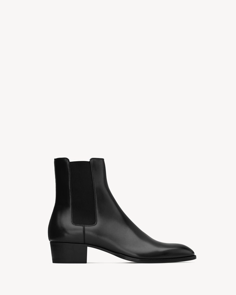 wyatt chelsea boots in smooth leather | Saint Laurent | YSL.com