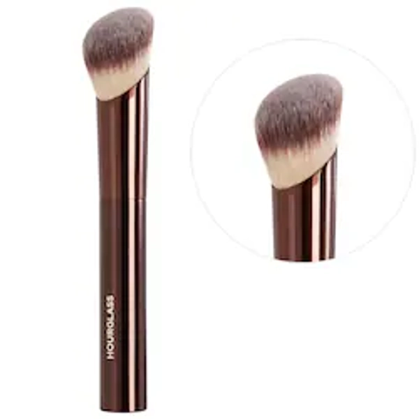 Ambient Soft Glow Foundation Brush
