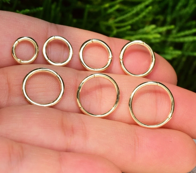 14K Solid Gold Hinged Clicker Hoop Huggie Hoop Cartilage Earring Conch Hoop Helix Hoop Nose Hoop 18g / 16g Piercing Jewelry Gift for Mom - Etsy