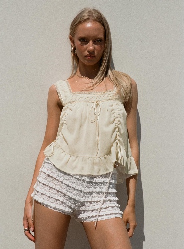 Angelis Lace Shorts White 