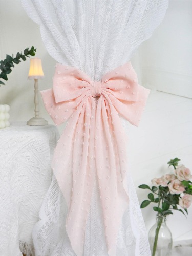 curtain bow