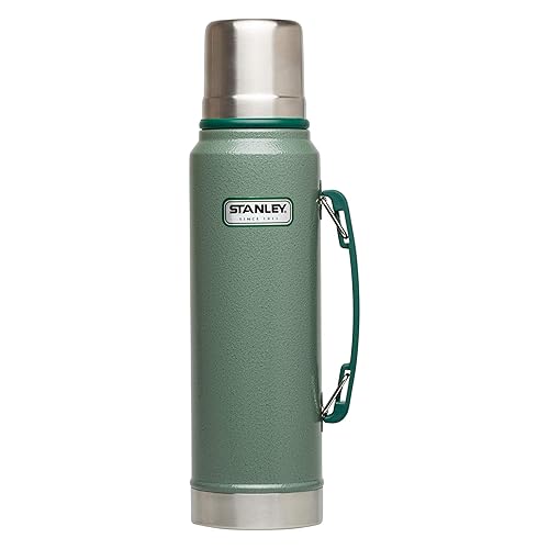 Stanley Classic Vacuum Bottle, Hammertone Green, 1.1 QT / 1.0 L - 1.1 qt - Hammertone Green