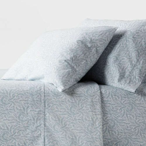 King 250 Thread Count Organic Percale Sheet Set Blue Floral - Threshold™: GOTS & OEKO-TEX Certified, Fits up to 18" Mattress