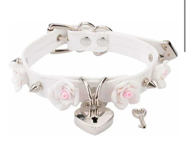 White spiked rose collar 