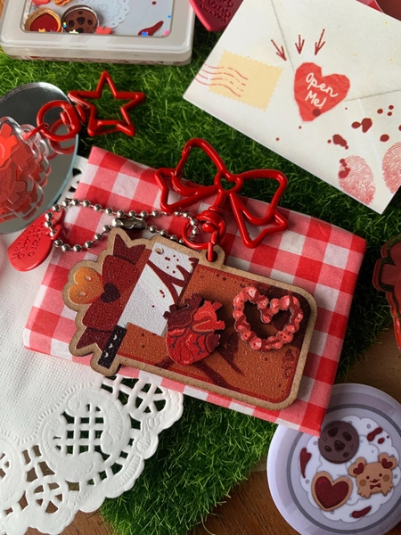Horror Cute Guts & Knife | Wooden Charm | Yami Kawaii, Menhera, Guro, Bloody Cute, Heart Organ, Valentine’s Gift