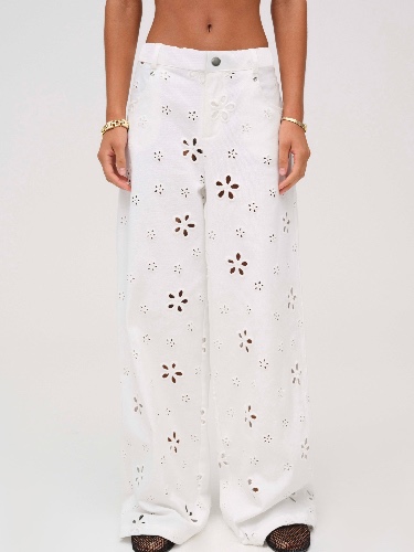 Daisy Eyelet Baggy Jean — White