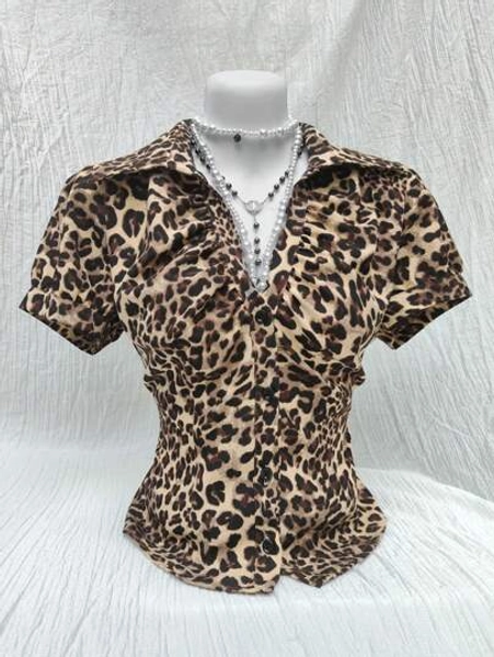 Sweetra Blusa de manga corta con cuello en V, acanalada, con corte en la cintura, de ajuste ceñido, vestimenta de oficina elegante para mujer, camisas de mujer, tops de manga corta