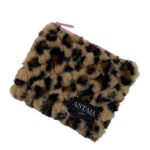 Saskia Pouch