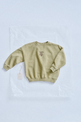 TIMELESZ - EMBROIDERED DETAIL SWEATSHIRT
