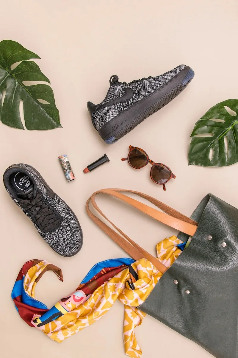Gift guides and ideas