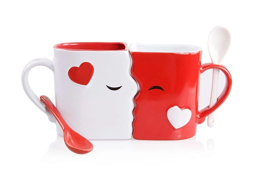 Kissing Mugs by Blu Devil