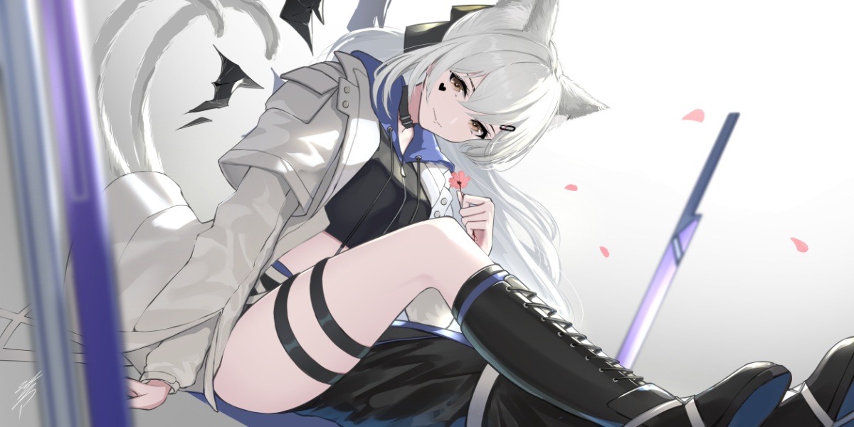 Throne banner for @xynne