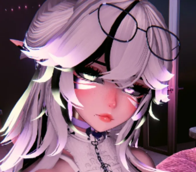 Throne profile picture for @manam