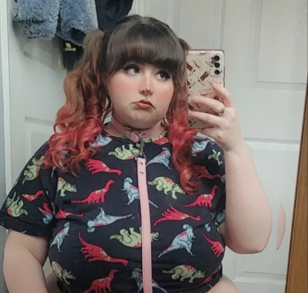 throne-daphne-wishlist