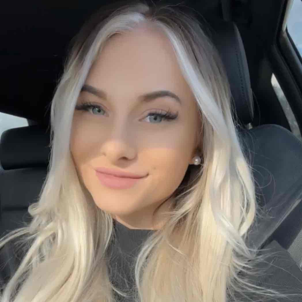 Throne | Julia.catalina | My Wishlist