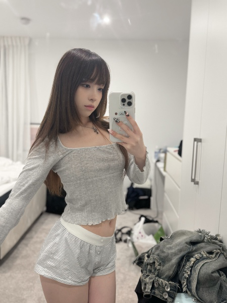 Throne | Rinuyi | Wishlist