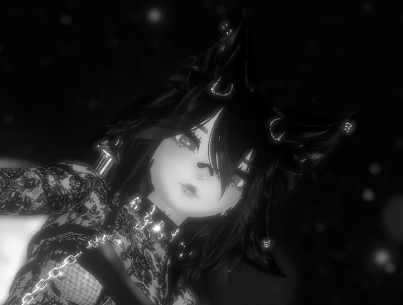 Throne profile picture for @moons