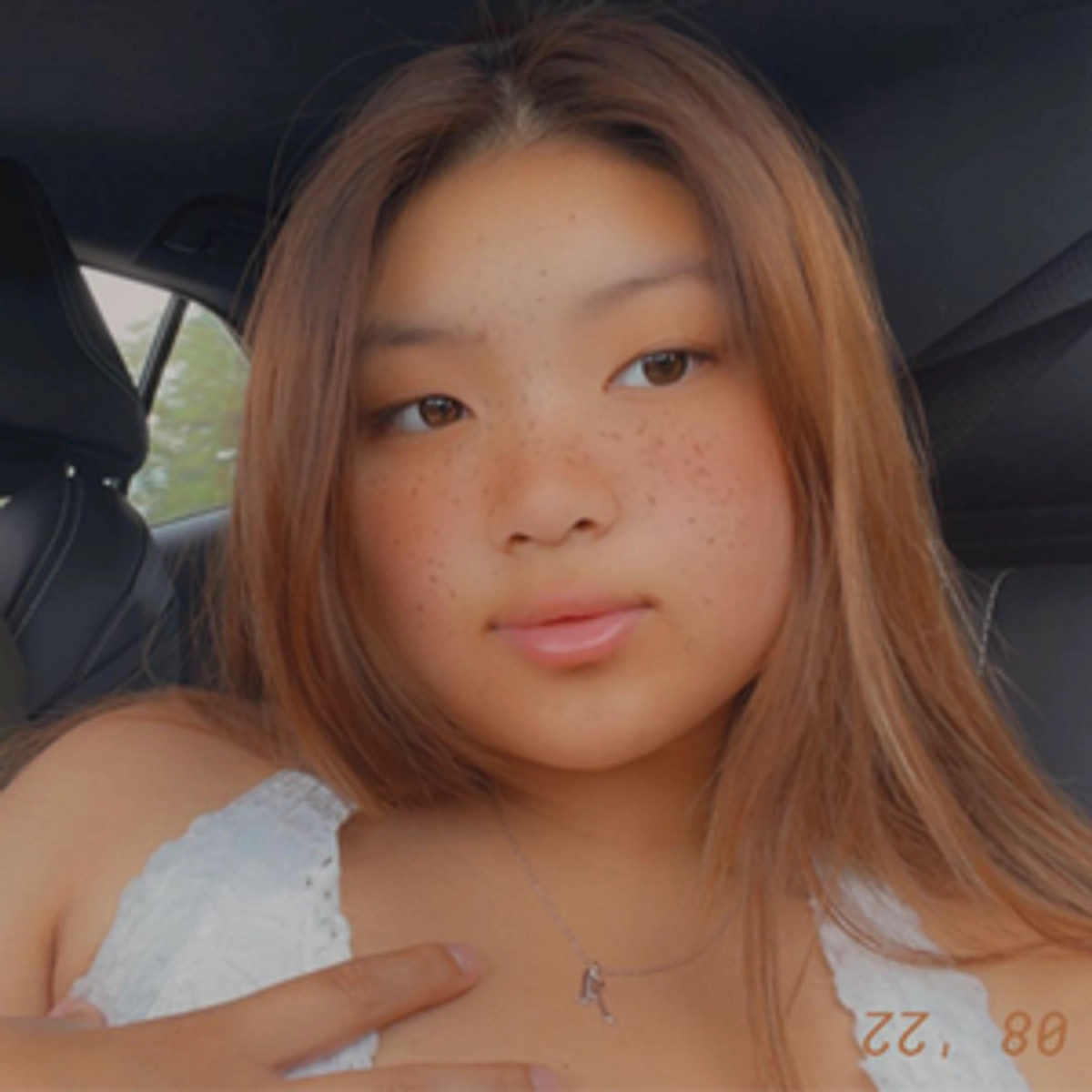 Throne | Isabella Lee | Wishlist