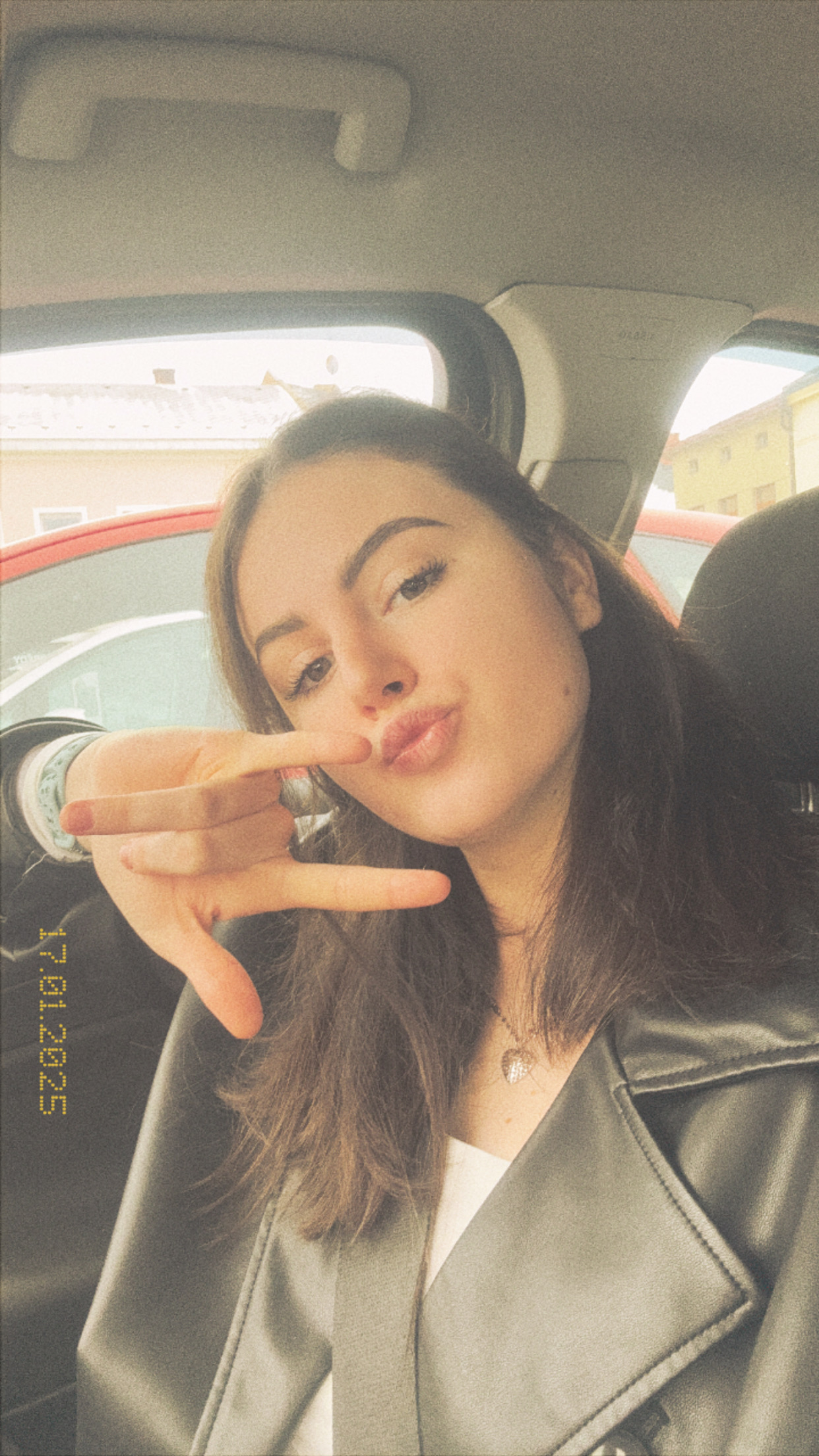 Throne profile picture for @terre