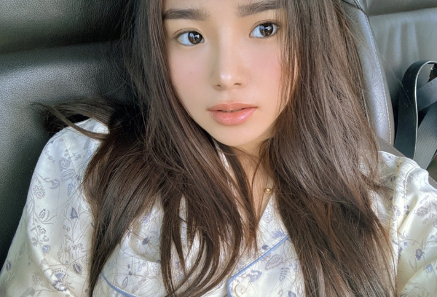 Nicole Labarette - My Wishlist | Throne