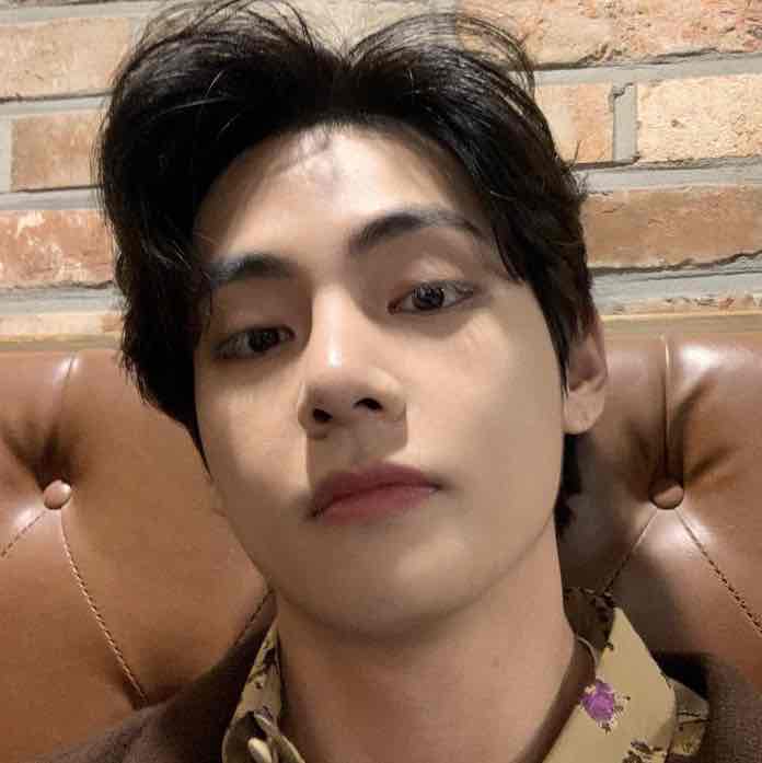 Throne profile picture for @taehyung