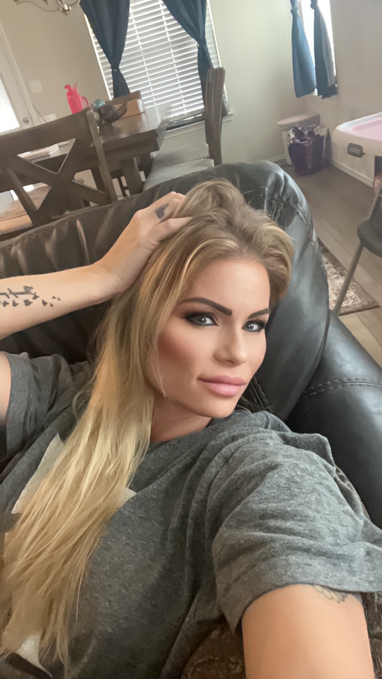 Webcam Model Life: Honest Chaturbate Review - bkrq1kf