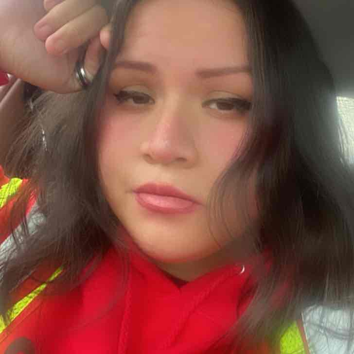 Throne Yanci My Wishlist